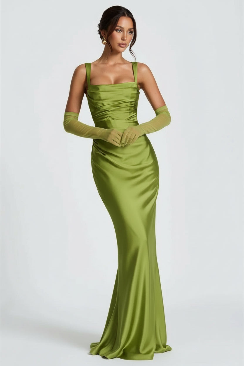 Vestido de Fiesta Largo Verde con Escote