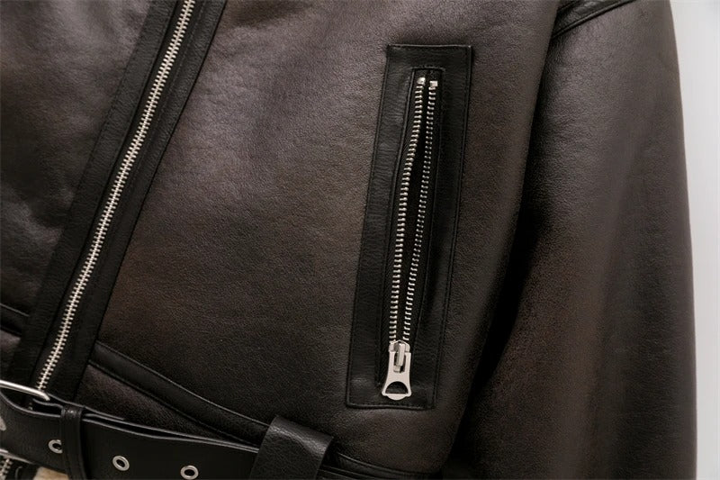 Abrigo Marrón con Borrego Interno