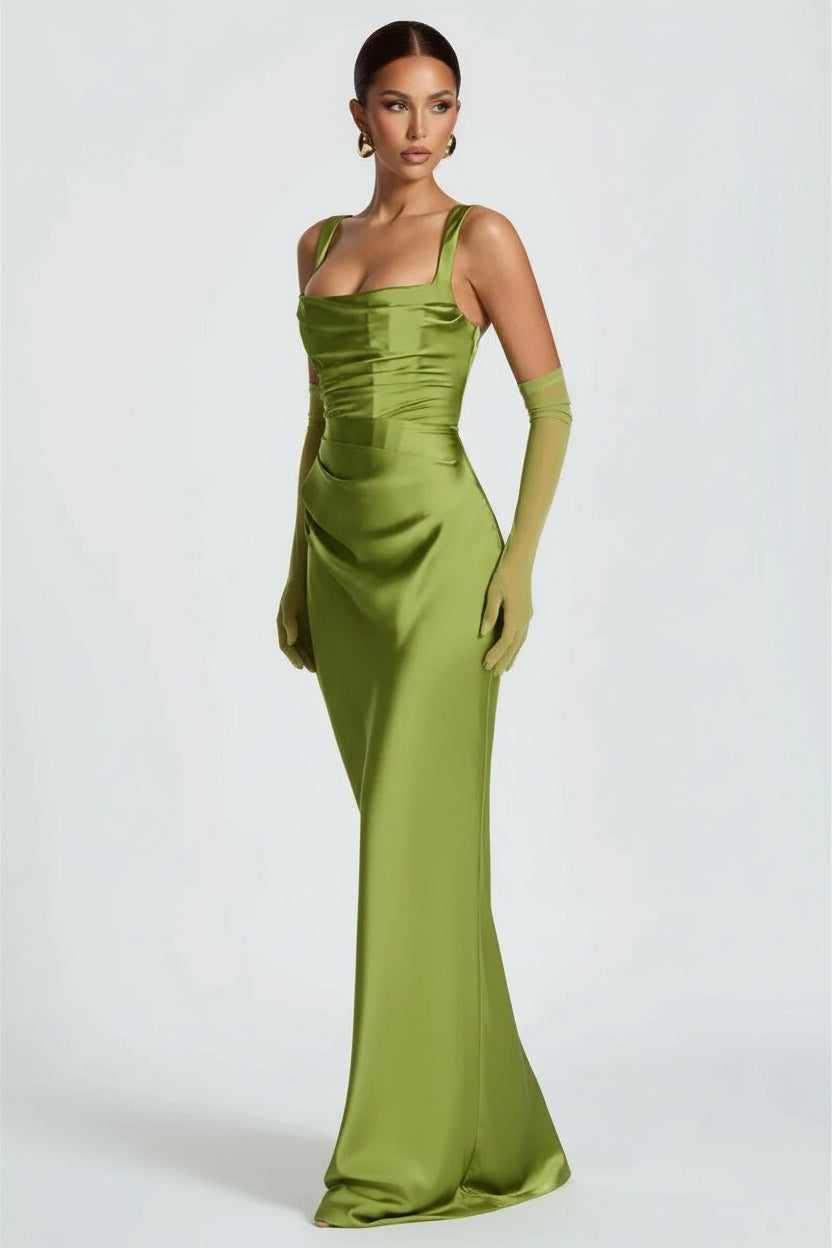 Vestido de Fiesta Largo Verde con Escote