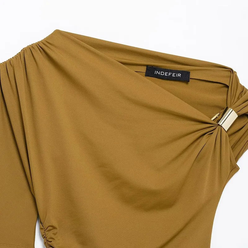 Top casual asimétrico